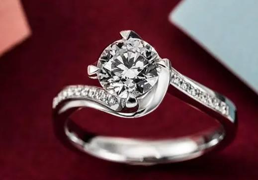 绍兴钻戒珠宝回收价格/>
<blockquote class=